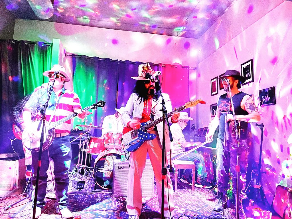 Jimmie Ray Swagger and the Fussy Eaters love the pink live